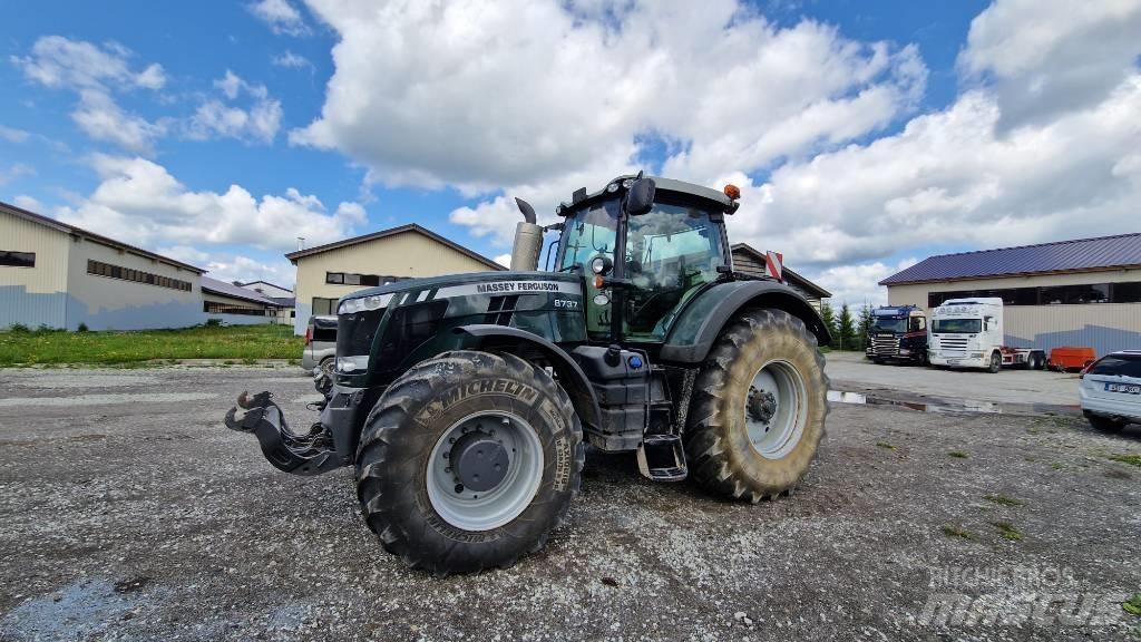 Massey Ferguson 8737 Tractoren