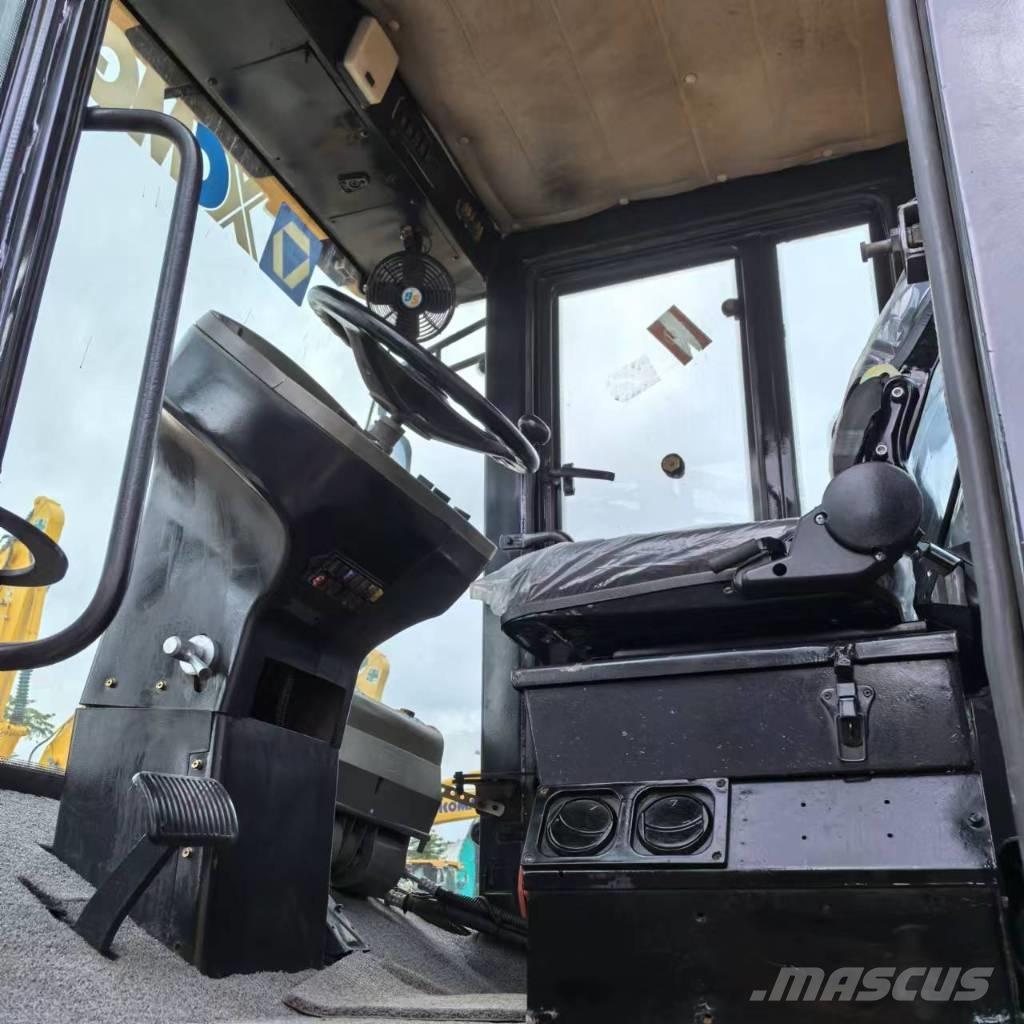 XCMG XS 223 J Trilrolwalsen