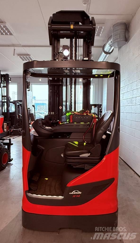 Linde R14/1120 Reachtruck voor hoog niveau