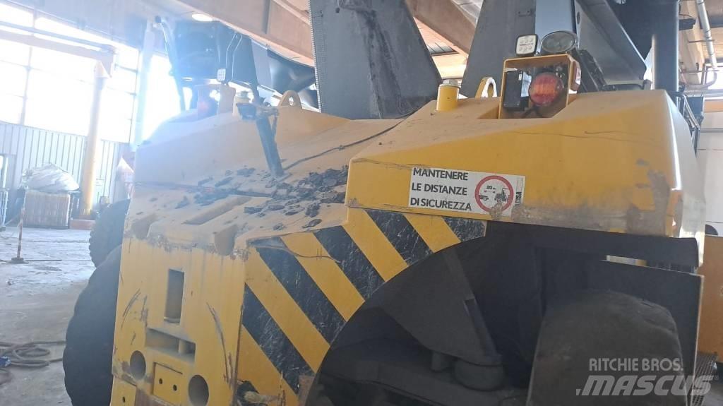  CVS F500.RS3 Reachstackers