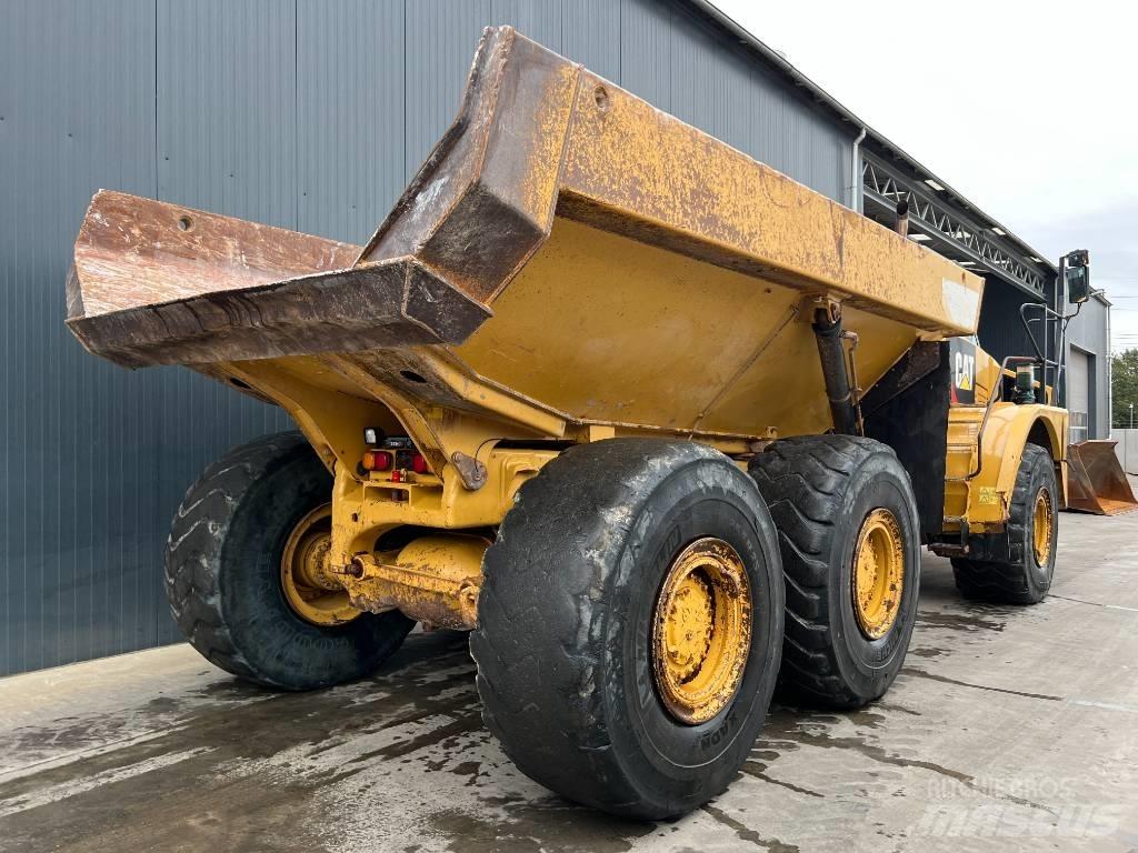 CAT 735B Knik dumptrucks