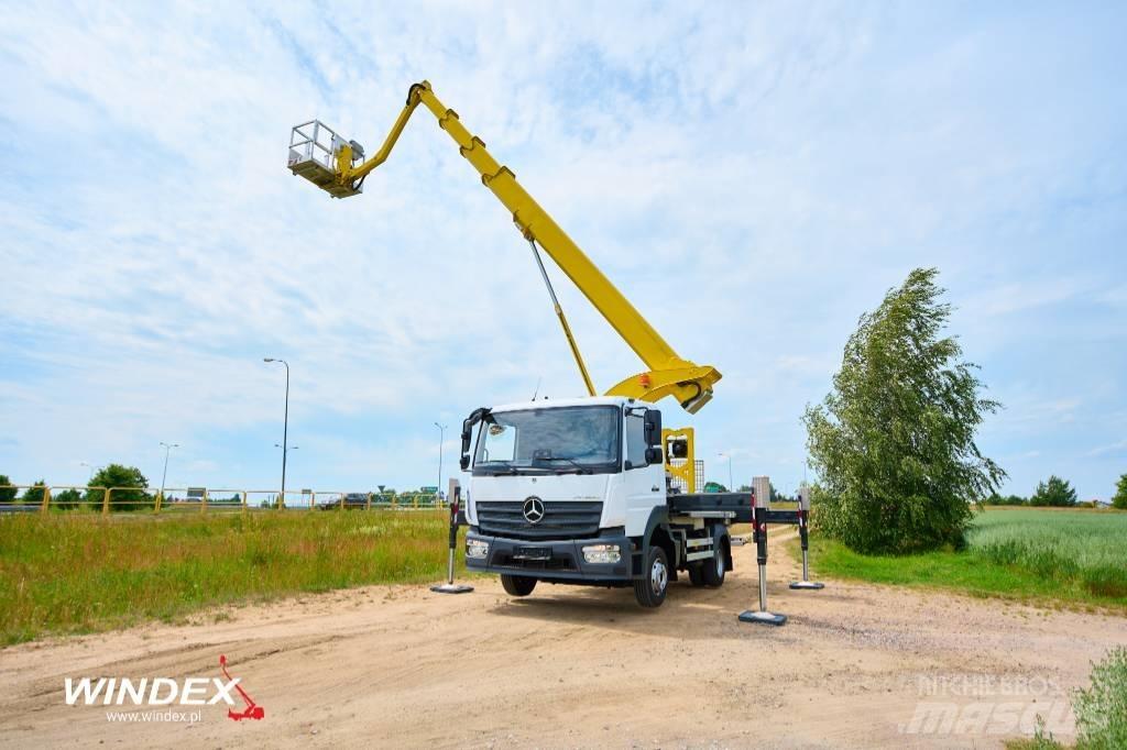 Palfinger P 300 KS Auto hoogwerkers