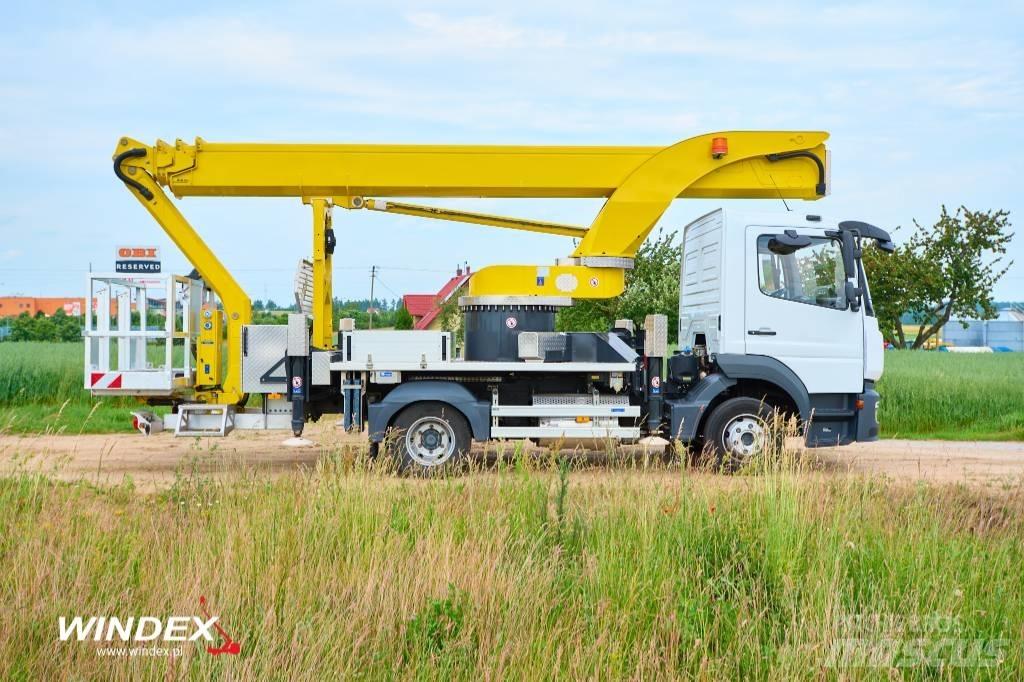 Palfinger P 300 KS Auto hoogwerkers