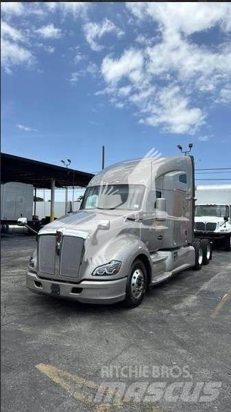 Kenworth T680 Trekkers