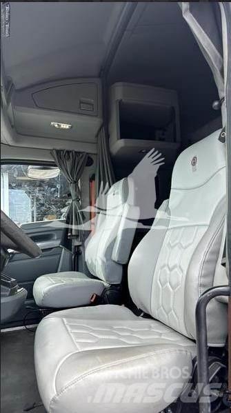 Kenworth T680 Trekkers