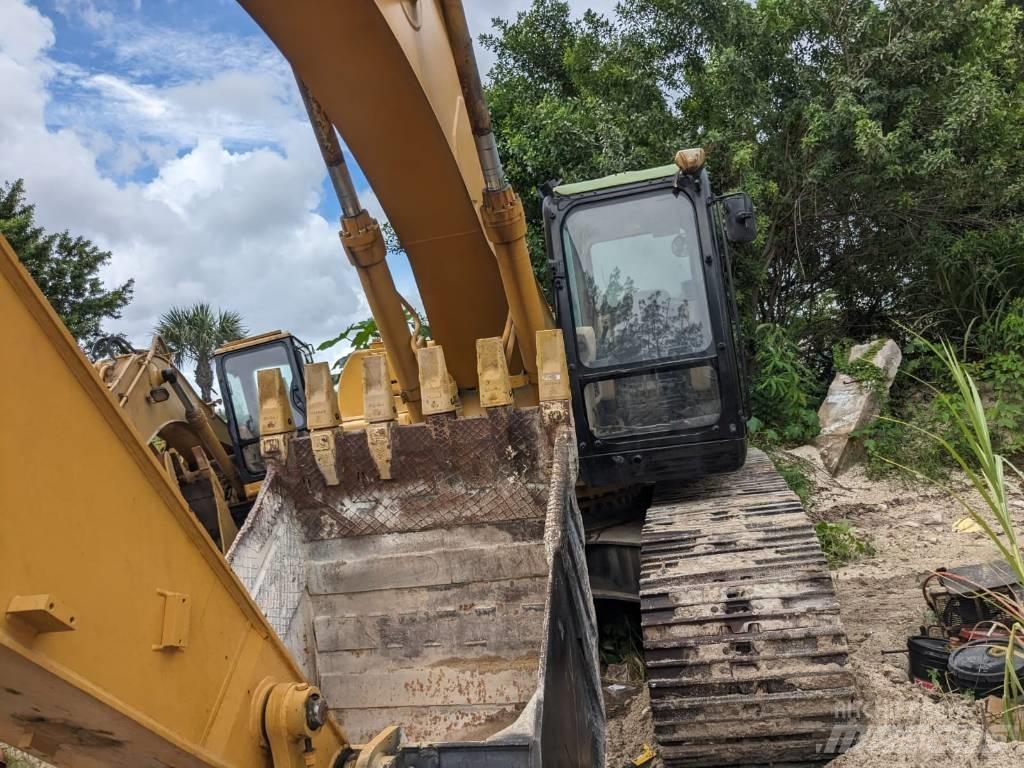 CAT 330 CL Rupsgraafmachines