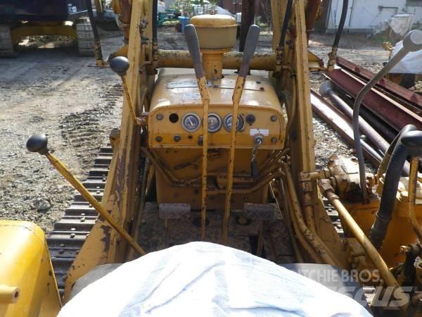 Komatsu D20S-3 Rupsdozers