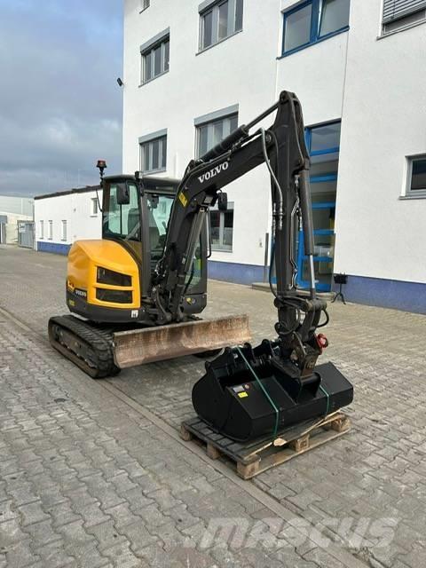 Volvo EC 35 C Minigraafmachines < 7t