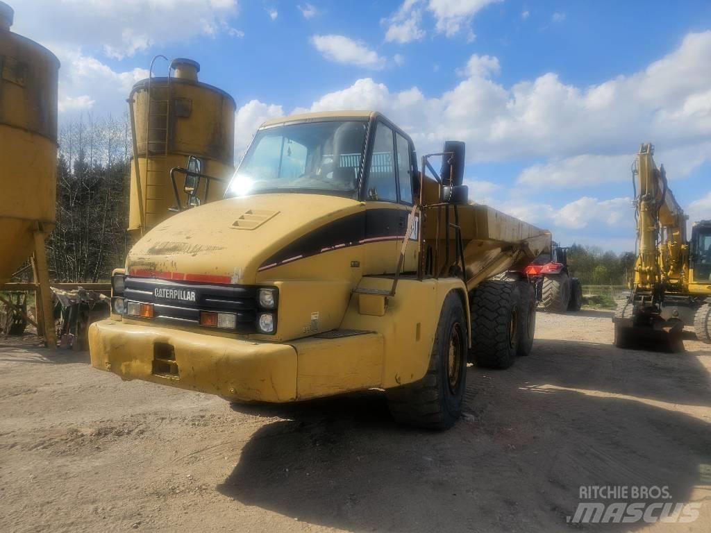 CAT 725 Knik dumptrucks