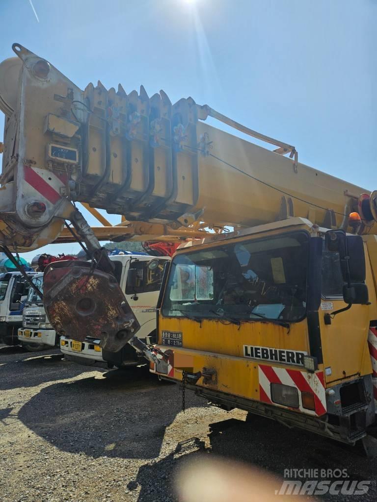Liebherr LM1090-2 Kranen voor alle terreinen
