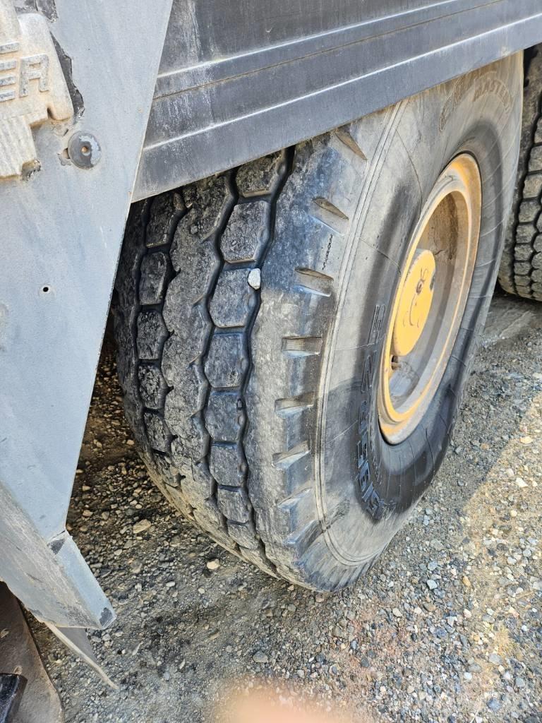 Liebherr LM1090-2 Kranen voor alle terreinen