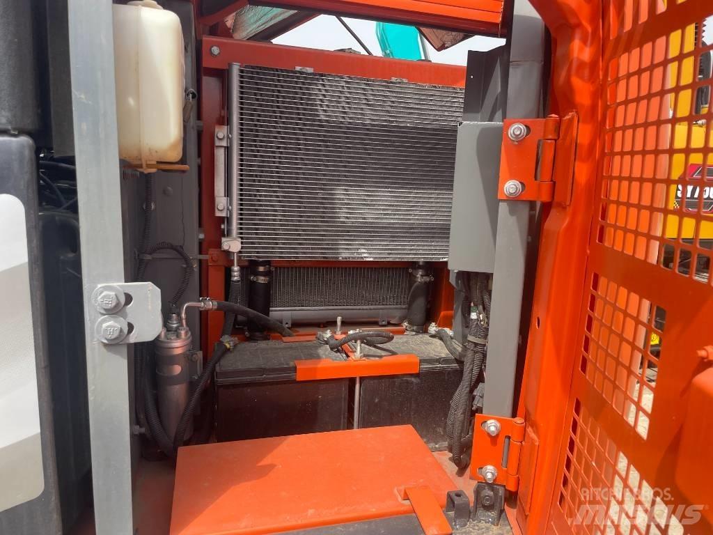Hitachi ZX 70 Rupsgraafmachines