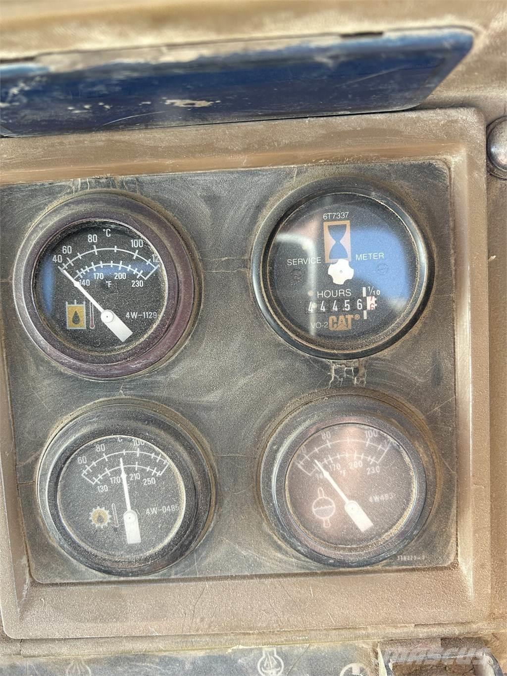 CAT D 11 N Rupsdozers