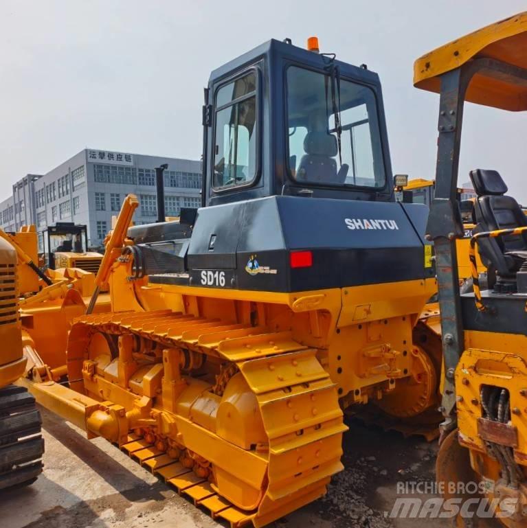 Shantui SD 16 Rupsdozers
