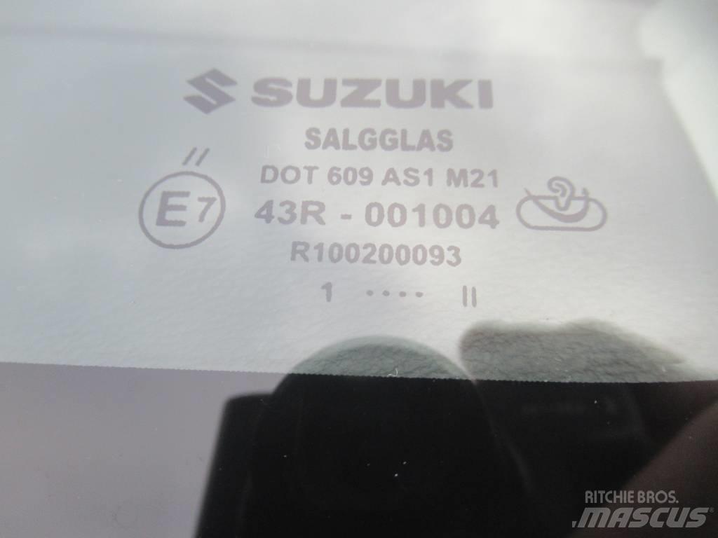 Suzuki Vitara Auto's