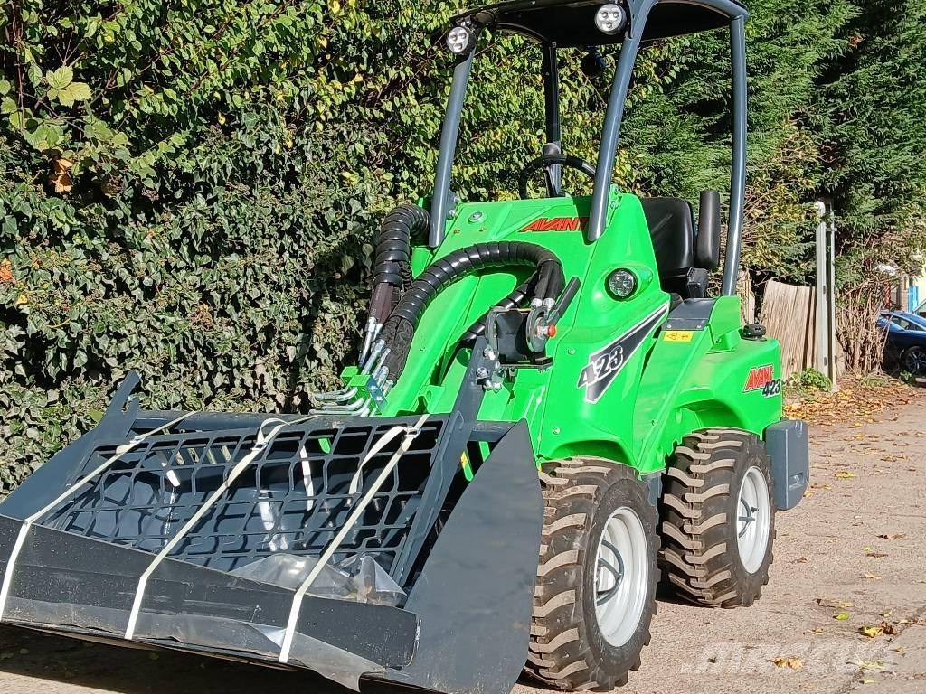 Avant 423 Knik- en schrankladers