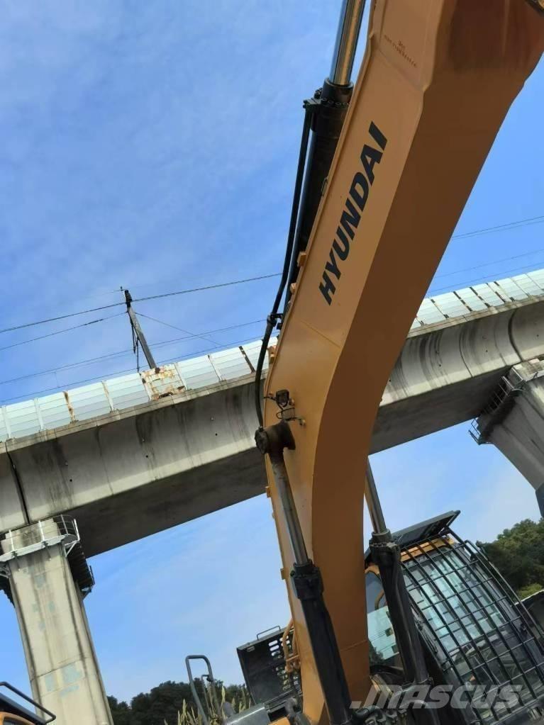 Hyundai 520VS Rupsgraafmachines