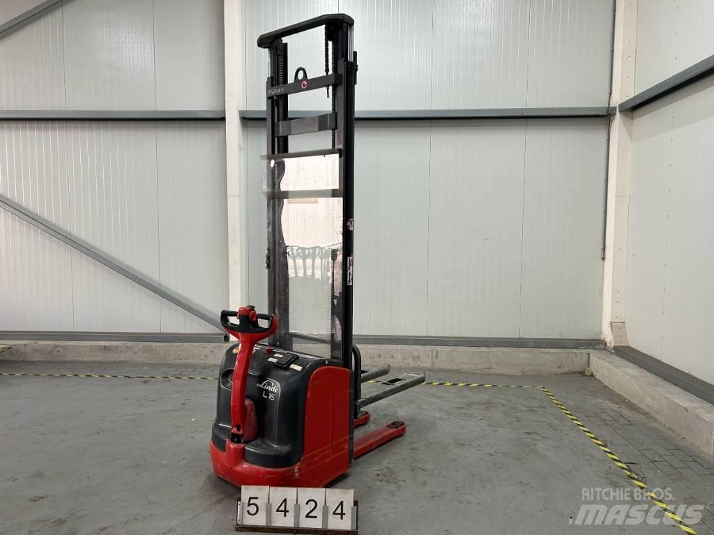Linde T16L Zelfrijdende stapelaars