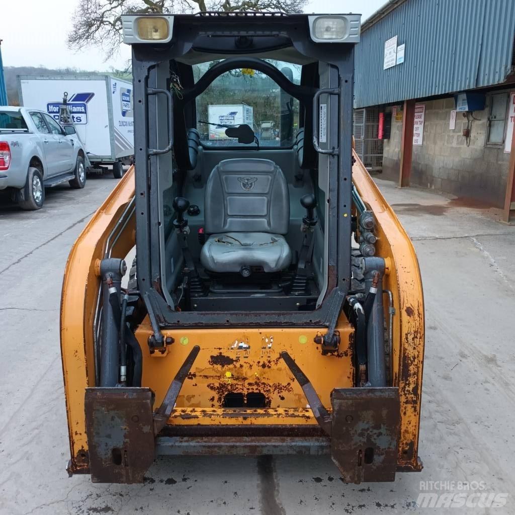 CASE SR 130 Schrankladers