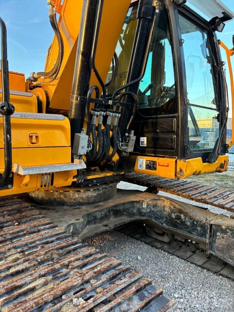 JCB 220 Rupsgraafmachines