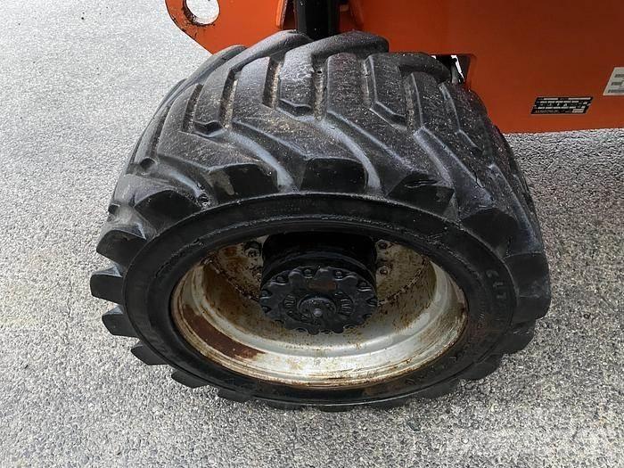 JLG 800AJ Knikarmhoogwerkers