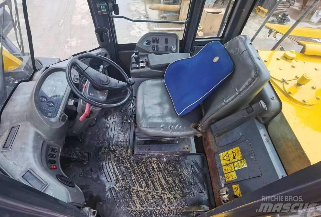 Komatsu WA 380 Wielladers