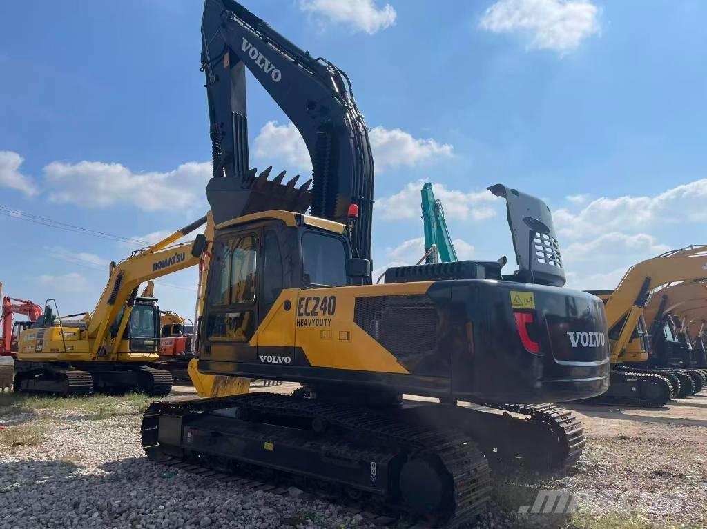 Volvo EC 240 Rupsgraafmachines