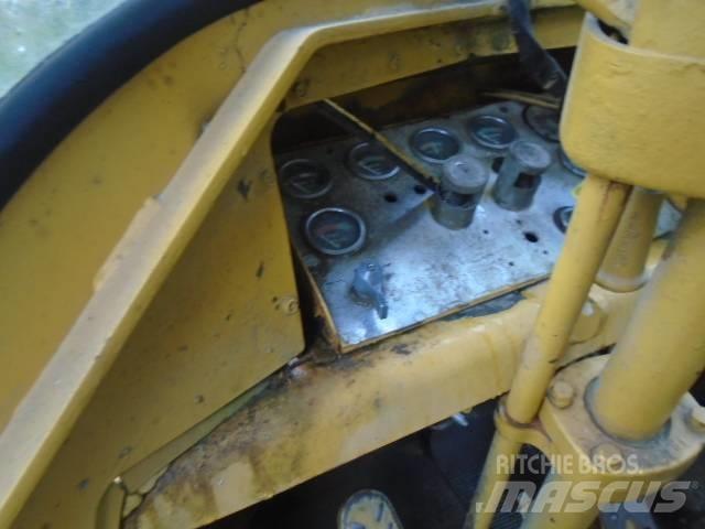 CAT 966 Wielladers