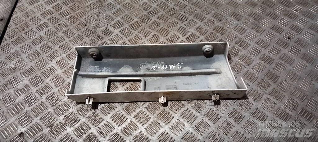 Scania R 440     1779118 Cabine en interieur