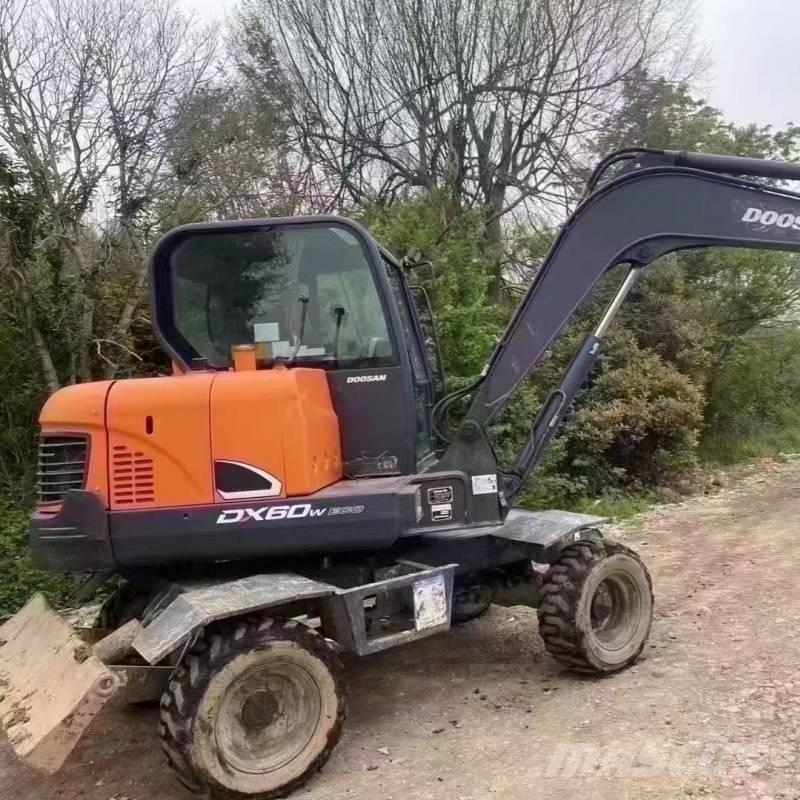 Kubota DX60w Wielgraafmachines
