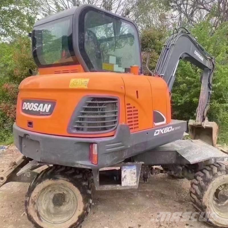 Kubota DX60w Wielgraafmachines