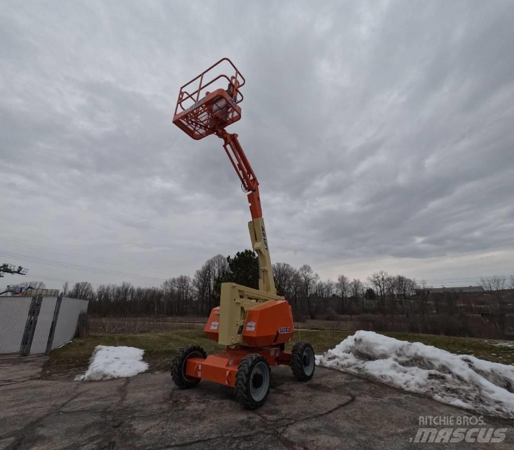 JLG 340 AJ Knikarmhoogwerkers
