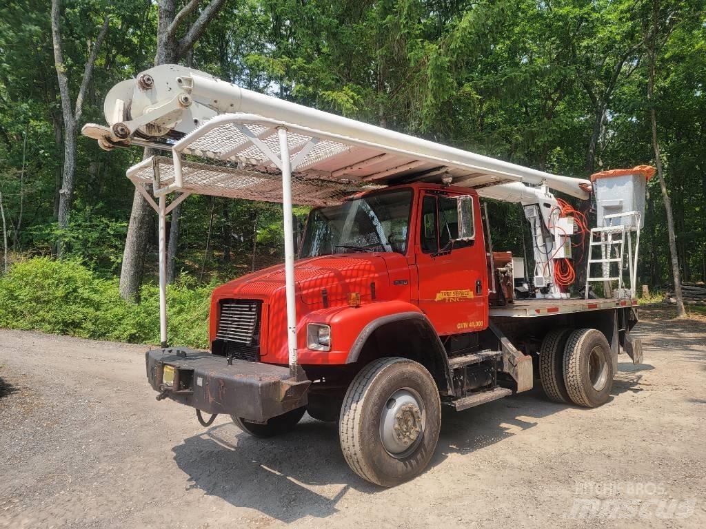 Freightliner FL80 Telescoophoogwerkers