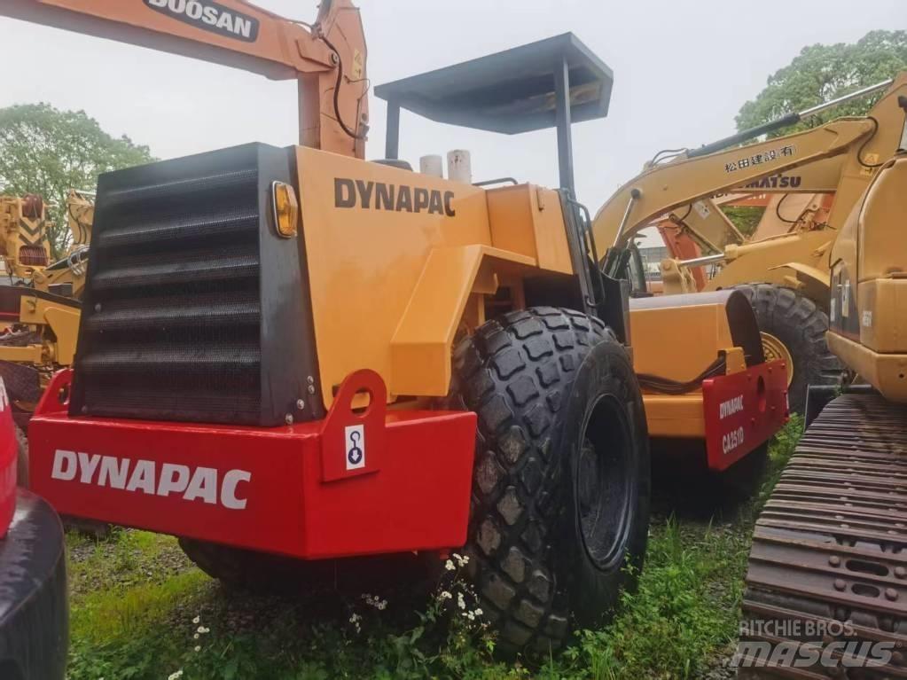 Dynapac ca251d Trilrolwalsen