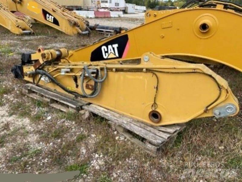 CAT 319 Gieken en dippers