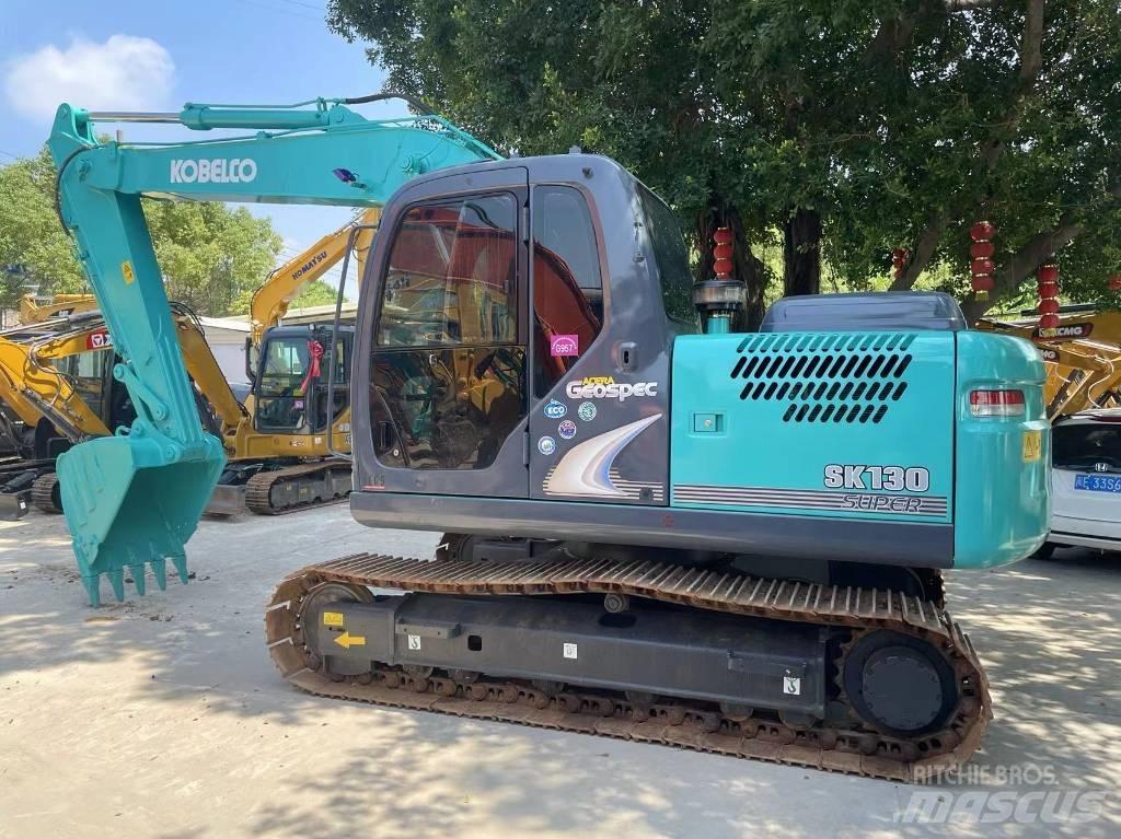 Kobelco SK130-8 Midigraafmachines 7t - 12t