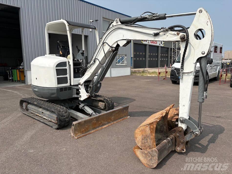 Neuson 38 Z 3 RD Minigraafmachines < 7t