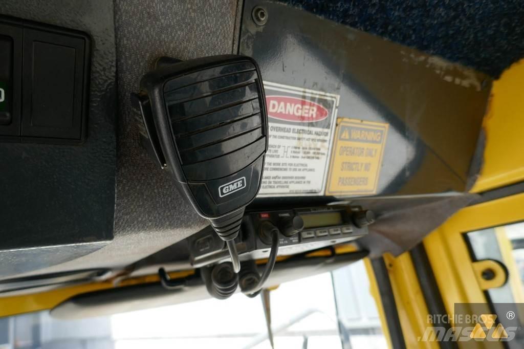 Bomag BW25RH Bandenwalsen