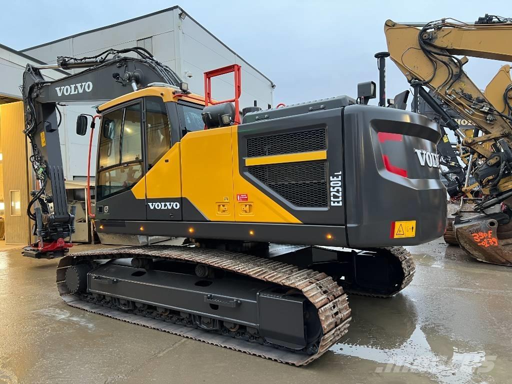 Volvo EC 250 EL Rupsgraafmachines