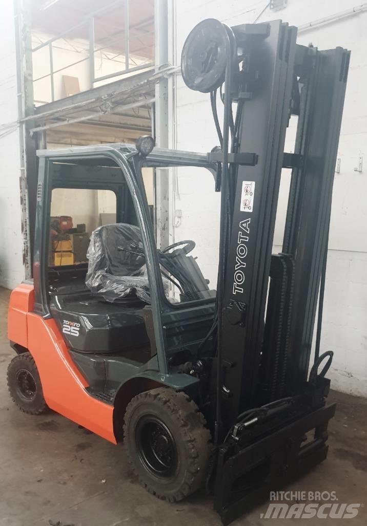 Toyota 52-8 FD 25 Diesel heftrucks