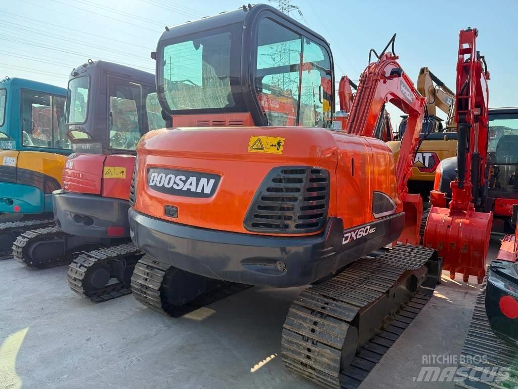 Doosan DX 60 Minigraafmachines < 7t