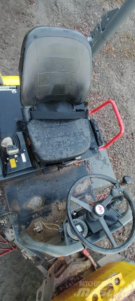 Wacker Neuson DW 30 Knik dumptrucks