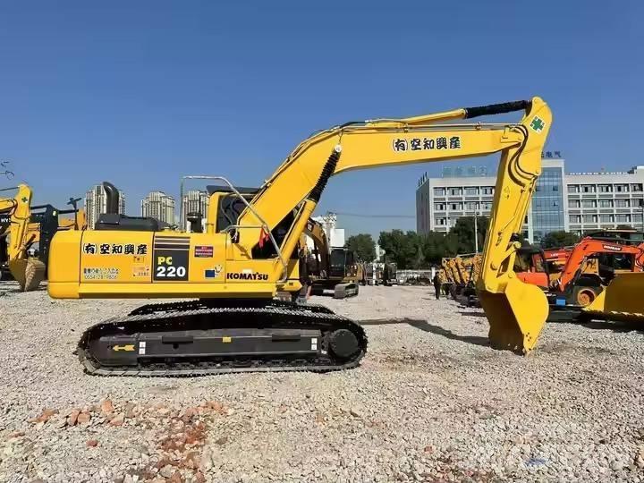 Komatsu PC 220 Rupsgraafmachines