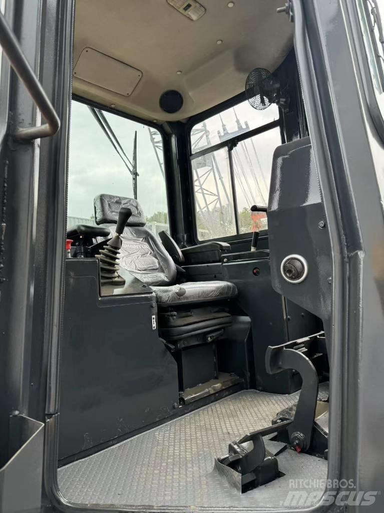 Shantui SD 22 Rupsdozers