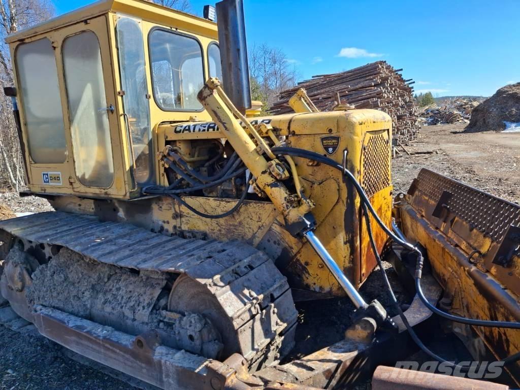 CAT D 4 D Rupsdozers