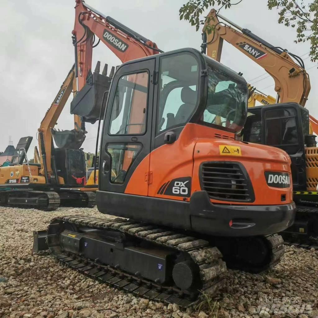 Doosan DX60 Minigraafmachines < 7t