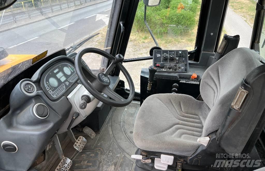JCB Fastrac 3200 Tractoren
