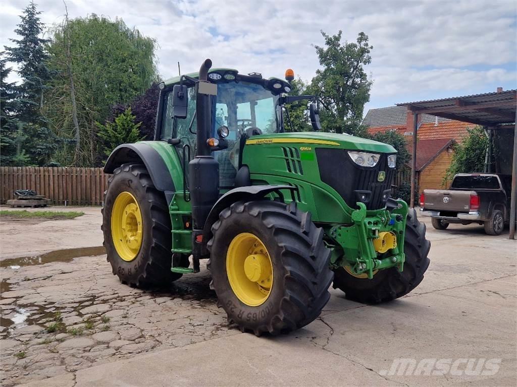 John Deere 6195 M Tractoren