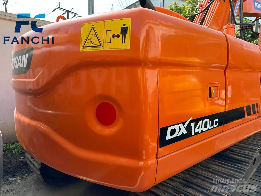 Doosan DX 140 LC Wielgraafmachines
