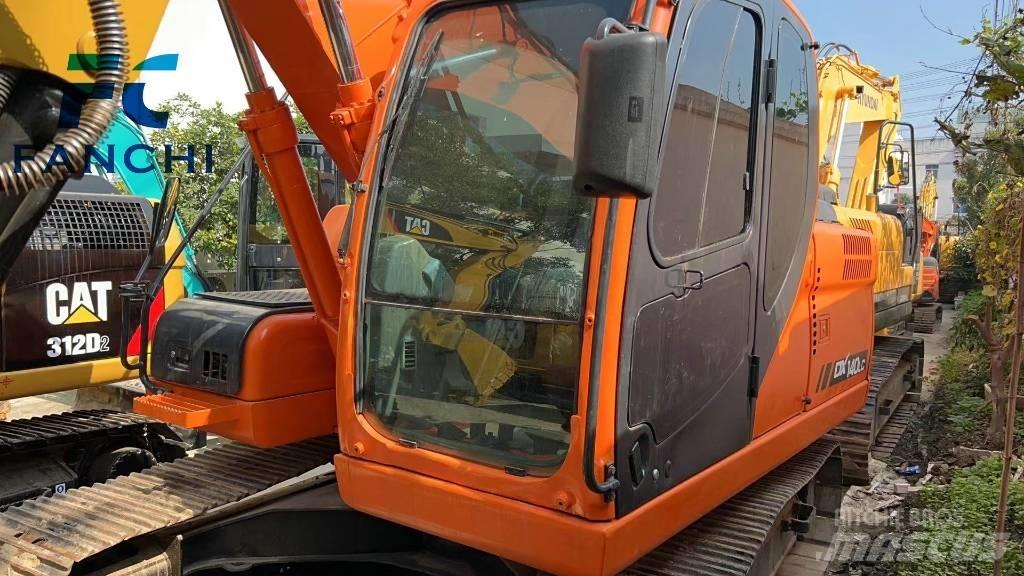 Doosan DX 140 LC Wielgraafmachines